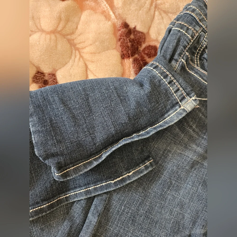 Women's a.n.a. Bootcut Blue Jeans Size 10s EUC - Picture 3 of 9